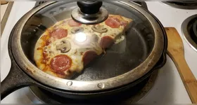 A técnica funciona na maioria das pizzas, mas exige ajustes em alguns casos.