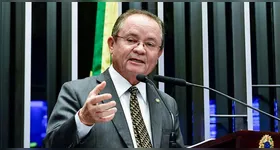 Projeto pode reduzir influência de sindicatos e acordos coletivos.