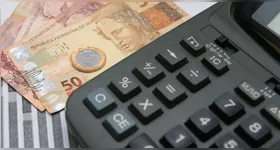 Crédito consignado pode ser uma "armadilha" para quem não consegue planejar o orçamento.