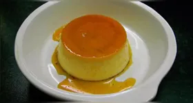 O pudim usa pão adormecido entre os poucos ingredientes da receita