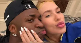 O casal está fazendo uma tour juntos pelo mundo e, agora, chega ao Brasil