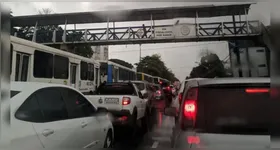 Belém apresenta trechos congestionados na noite desta quarta-feira (24).