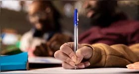 Área da educação terá mais de 24 mil novos cargos autorizados em 2026, com oportunidades em universidades, institutos federais e redes estaduais e municipais.