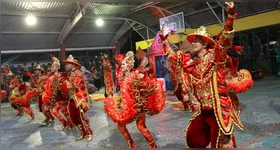 Programação segue até domingo (28), reunindo grupos de carimbó, bois-bumbás, parafolclóricos e as 16 quadrilhas finalistas da competição estadual.