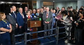 Senado acelera as discussões sobre a proposta de emenda à Constituição que altera a jornada de trabalho no país.