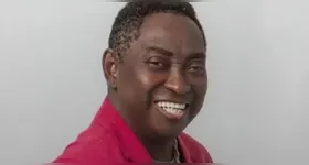 Totonho foi um dos fundadores do Grupo Raça e ajudou a consolidar a banda como referência do samba e do pagode.