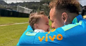 Neymar celebrou o primeiro aniversário da filha Mel nas redes sociais durante a disputa da Copa do Mundo.