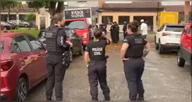 Polícias Militar, Civil e Científica atenderam à ocorrência na residência onde o veterinário foi encontrado morto