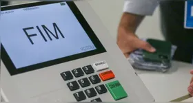 Eleitores podem solicitar o voto em trânsito pela internet ou em um cartório eleitoral.