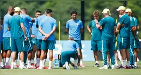 Além de não se prender a um único esquema tático, Ancelotti precisou lidar com diversos desfalques e teve pouco tempo para observar o elenco de perto.