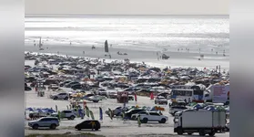 Praias como as de Salinópolis, no Pará, são destinos ideais para viagens curtas típicas de feriadão, reunindo belas paisagens, boa gastronomia e fácil acesso para quem busca descanso em poucos dias de folga.