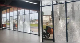 A Polícia Militar informou que o policiamento na região foi reforçado após o acontecido.