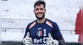 Imagem ilustrativa da notícia Ex-Paysandu e Remo: após falha, Thiago Coelho perde vaga no Santa Cruz
