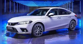 O Honda Civic e:HEV apresenta desvalorização de 27% em três anos; conheça as razões e veja seu valor atual.