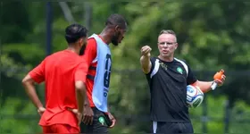 O atacante Abde Ezzalzouli, do Betis, e o zagueiro Nayef Aguerd, do Olympique de Marselha, estão fora da disputa do Mundial