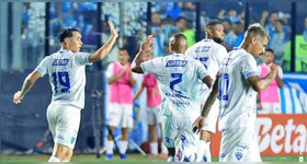 Raça e entrega não faltam em nenhum jogo