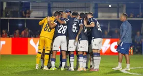 Leão está vendo a situação complicar cada vez mais.