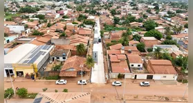 O defensor público José Erickson Rodrigues detalha as irregularidades do processo que afeta o bairro São Miguel da Conquista.