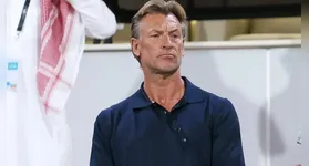 Hervé Renard vai comandar a equipe até o fim do Mundial de 2026.