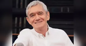 Mesmo com destino incerto, Globo já avalia nomes para comandar o "Altas Horas" no futuro.