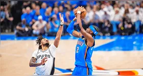 Shai (azul) apareceu e monstrou porque é o MVP