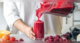 Descubra os benefícios do suco de beterraba para saúde.