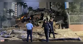 As autoridades venezuelanas decretaram a militarização do estado de La Guaira para reforçar as operações de segurança e resgate.