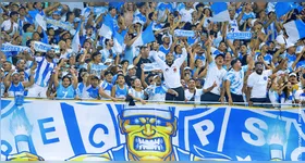 Fiel fez a festa e o Papão saiu na frente da decisão