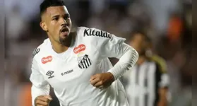 Remo se aproxima de reforçar a defesa com Zé Ivaldo.