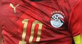 Seleção do Egito passa por mudanças no uniforme antes da Copa do Mundo de 2026.