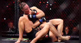 Ronda Rousey retorna ao MMA com uma vitória relâmpago!