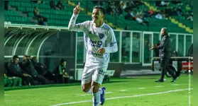 Juninho brilha no Paysandu com quatro gols na Série C