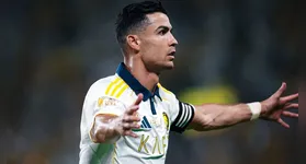 Cristiano Ronaldo brilha aos 41 anos e leva o Al-Nassr ao título da Liga Saudita.