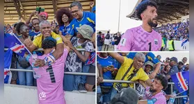 Vozinha, muito emocionado, abraça o pai, José Pedro Dias