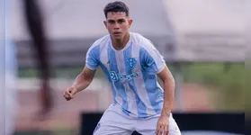 Pedro Henrique se destaca no Paysandu, mas enfrenta um desafio: 12 cartões em 19 jogos.
