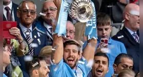 Manchester City brilha novamente e garante o oitavo título da Copa da Inglaterra com golaço de Semenyo