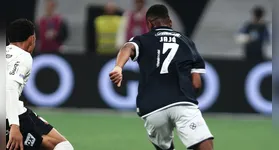 Remo sofre dura derrota para o Corinthians por 3 a 0 e se complica na zona de rebaixamento.