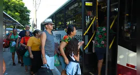 Prefeitura de Belém adiciona ônibus extras para Mosqueiro no último fim de semana das férias. Confira horários e detalhes da operação especial.