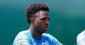 Vini Jr. lamentou o fim da participação brasileira na Copa do Mundo e pediu desculpas aos torcedores.