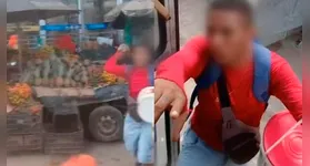 O homem teria feito ameaças, causando medo e tensão entre os ocupantes do ônibus.
