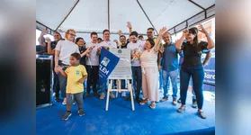 Prefeitura de Belém entrega 30 moradias e anuncia novo Postão de Saúde na Vila da Barca, melhorando a qualidade de vida da população.