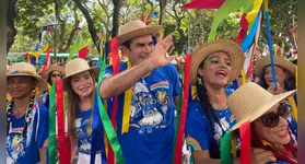 2º Arrastão do Pavulagem reúne multidão em Belém; entre os participantes estiveram o ex-governador do Pará, Helder Barbalho, e a ex-primeira-dama do Estado, Daniela Barbalho.