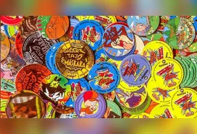 Uma das grandes febres dos anos 90 e 2000 foram os Tazos, que tinham diversos temas.