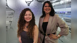 Thais Sousa e Priscila Belfort no estúdio da RBA TV após gravação do DOL Delas.