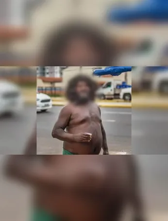 Após boatos tomarem conta das redes sociais, vídeo confirma que o "Negão da BR", também conhecido como "Andarilho da BR", está vivo.