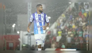 Imagem ilustrativa da imagem Castro é afastado novamente do Paysandu por indisciplina