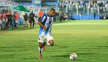 Imagem ilustrativa da imagem Edilson chegará a 150 jogos e celebra história no Paysandu
