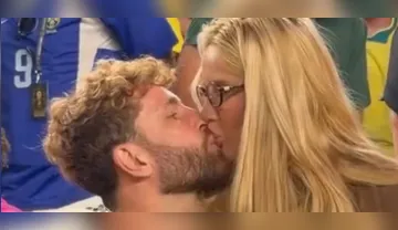 Imagem ilustrativa da imagem Karoline Lima e Léo Pereira ficam noivos; veja fotos