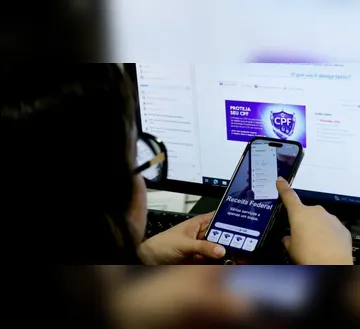 Imagem ilustrativa da imagem Receita Federal abre consulta ao 2º lote de restituição do Imposto de Renda