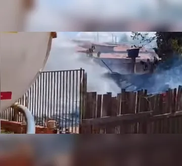 Imagem ilustrativa da imagem Casa pega fogo em Tucumã e crianças escapam ilesas